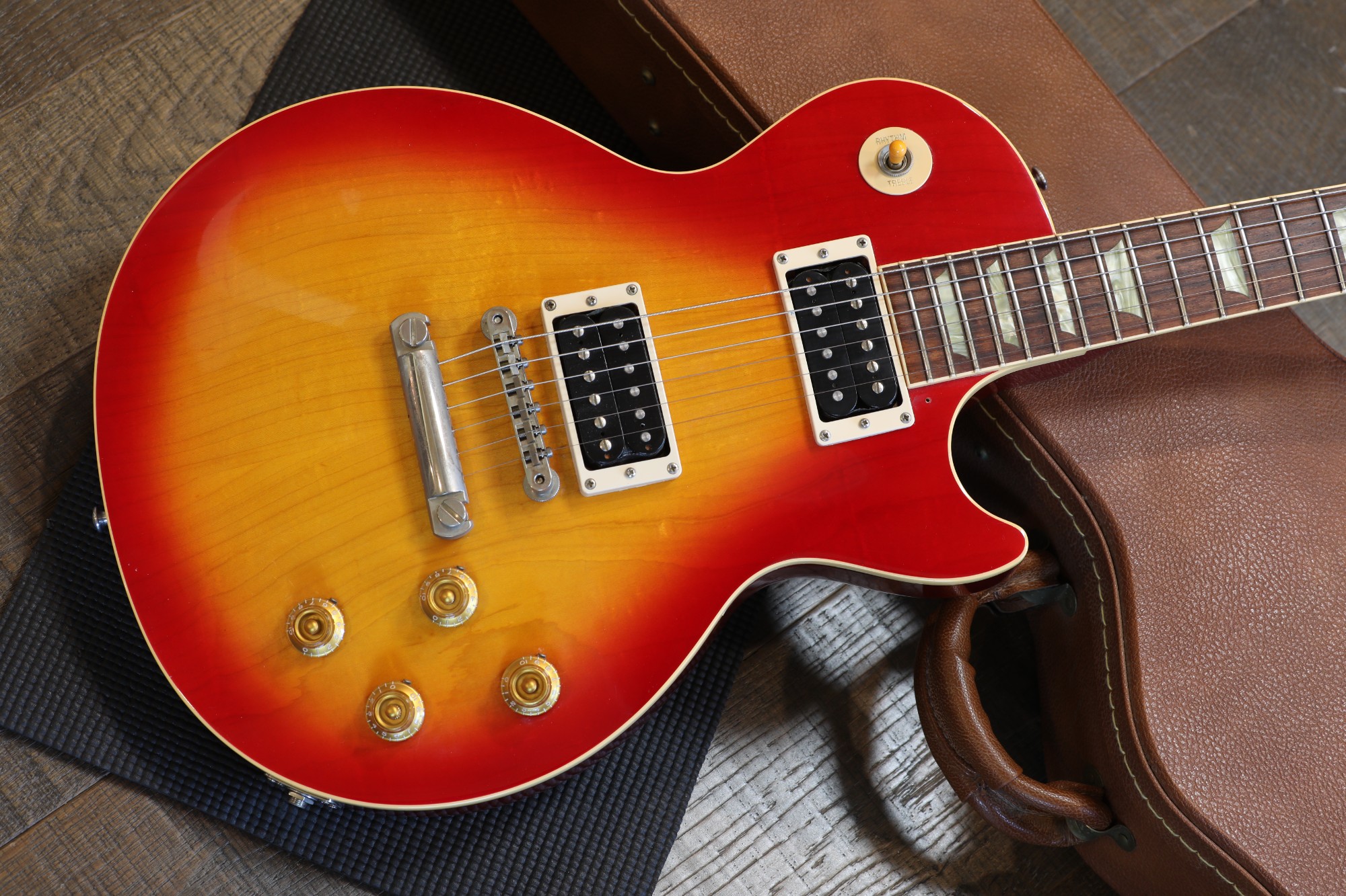 1997 Gibson Les Paul Classic Good Wood Era Electric Guitar Cherry