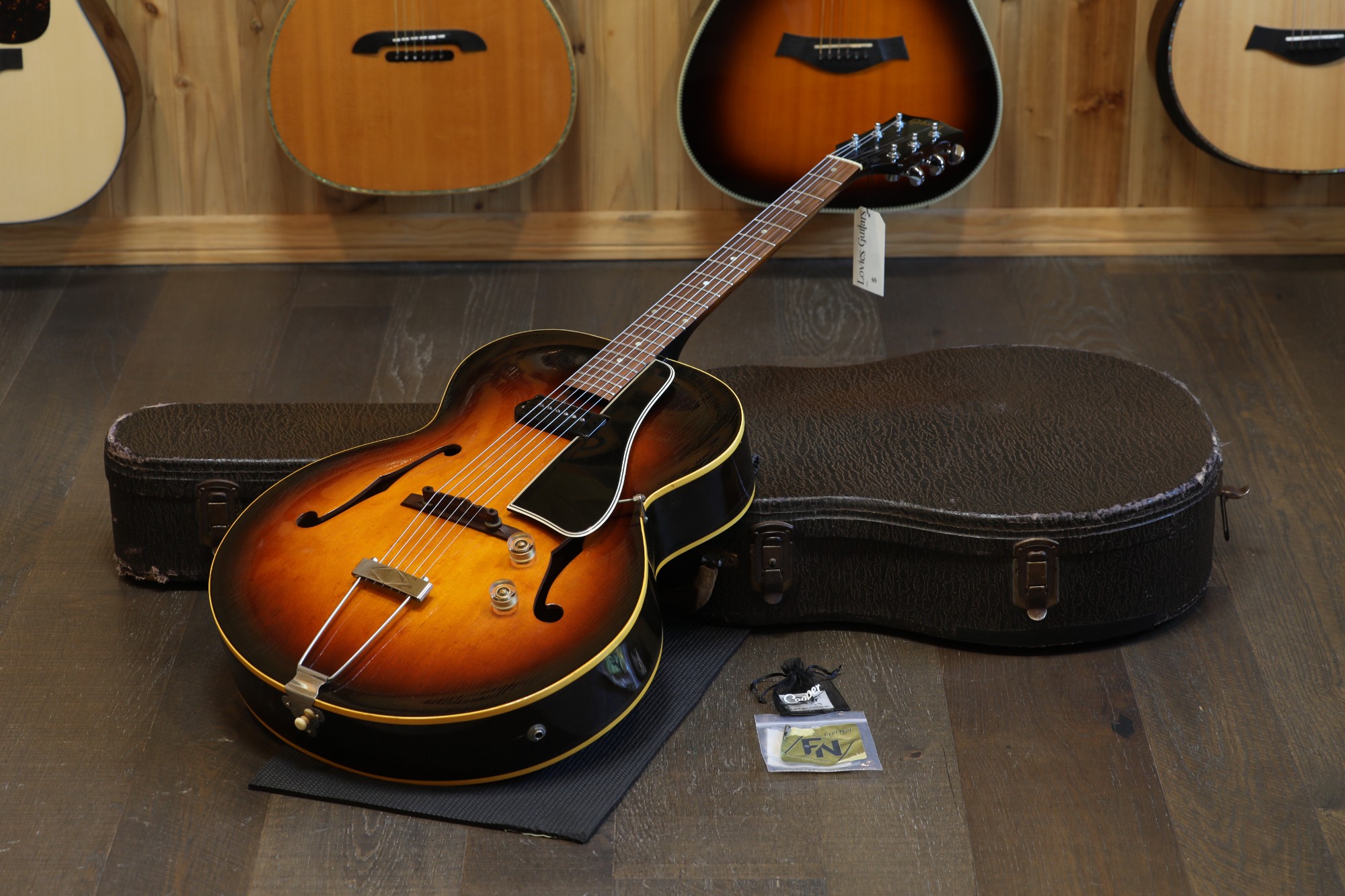 Case Queen! 1950 Gibson ES-125 Hollow-Body Electric Guitar