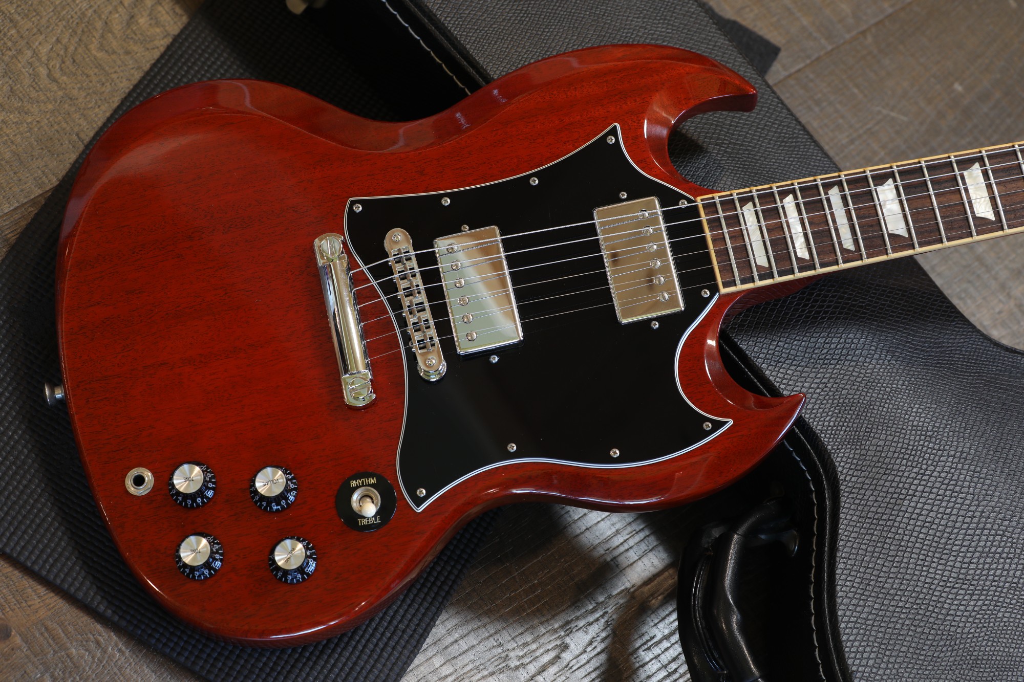 2008 Gibson SG Standard Electric Guitar Cherry + OHSC | Lovies Guitars