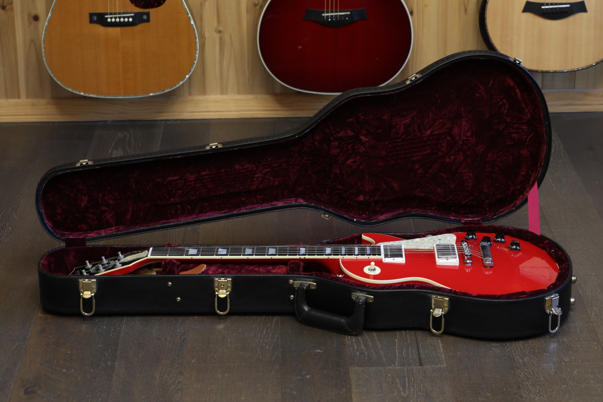 Case Queen! 1997 Gibson Custom Shop Les Paul Standard Limited