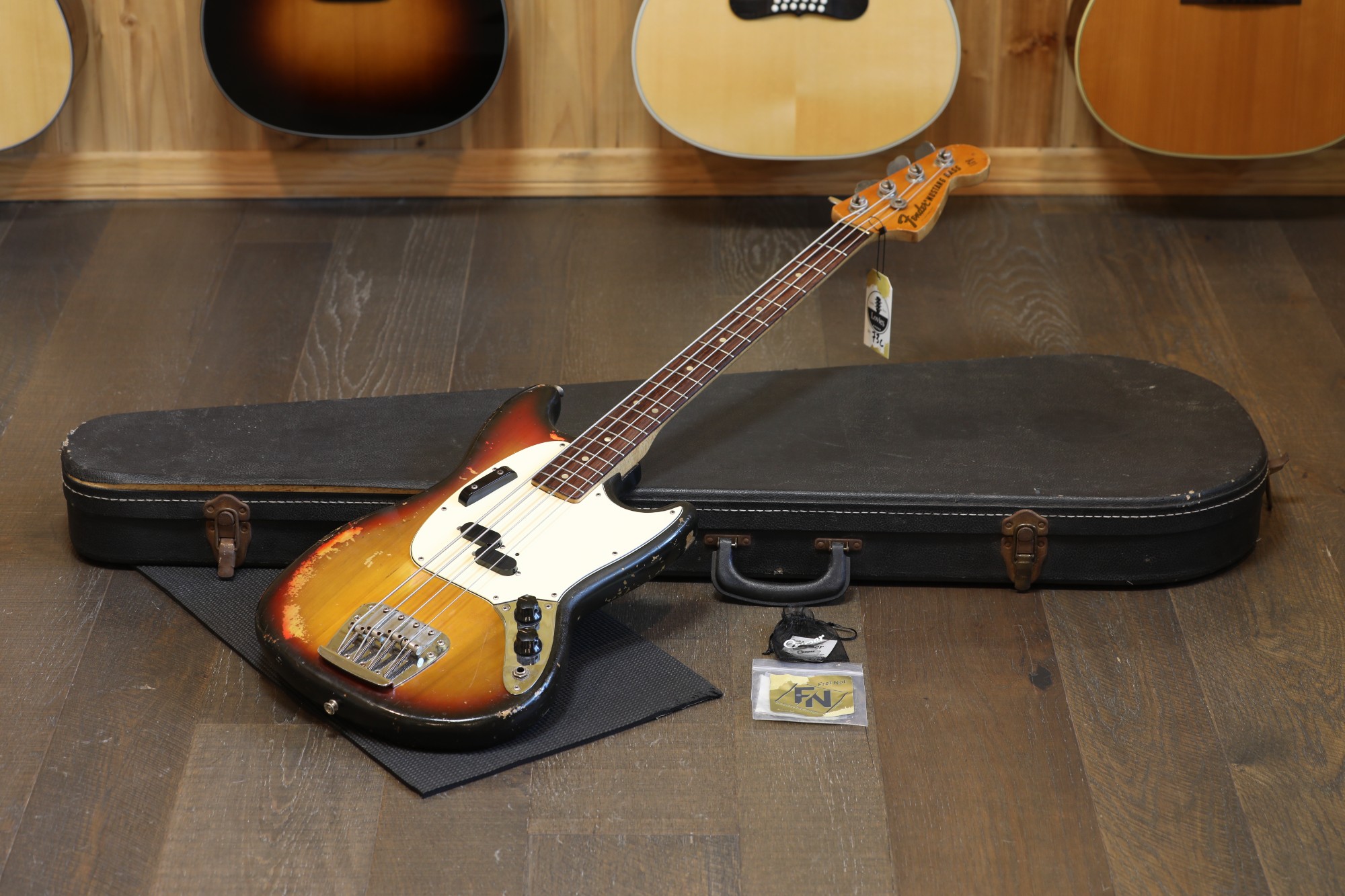 1974 Fender Mustang Bass Electric Bass Sunburst + HSC