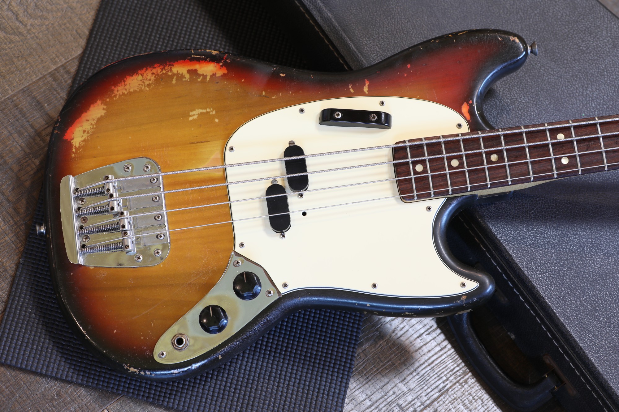 1974 Fender Mustang Bass Electric Bass Sunburst + HSC | Lovies Guitars