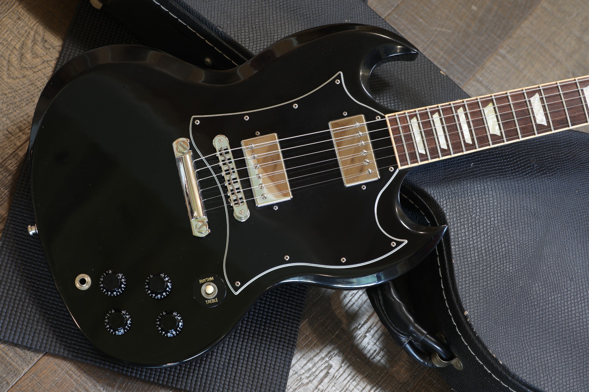 2005 Gibson SG Standard Owned by Brad Fernquist Electric Guitar