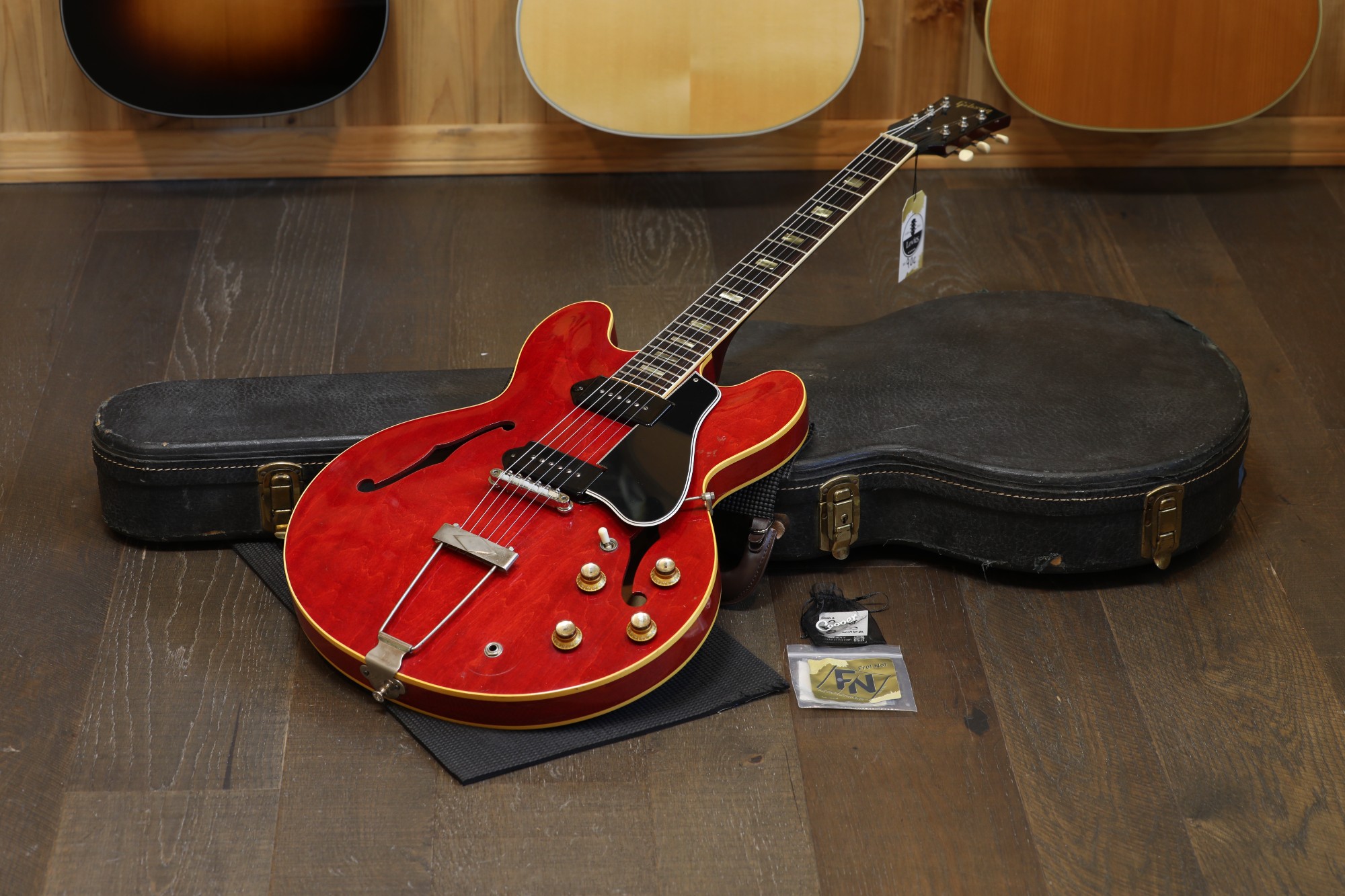 Vintage! 1963 Gibson ES-330 Semi-Hollow Electric Guitar Cherry Red + OHSC