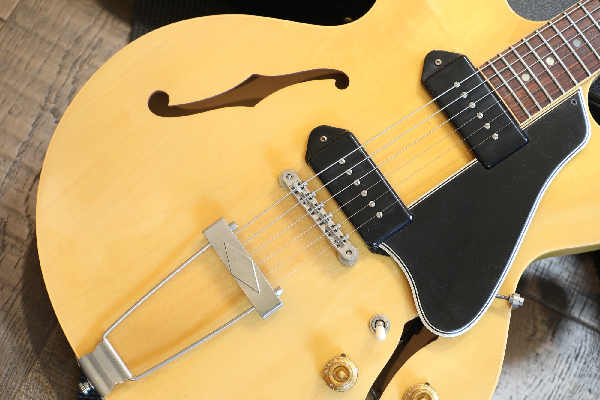 Minty! 2010's Gibson Custom Shop '59 Historic ES-330 Semi-Hollow