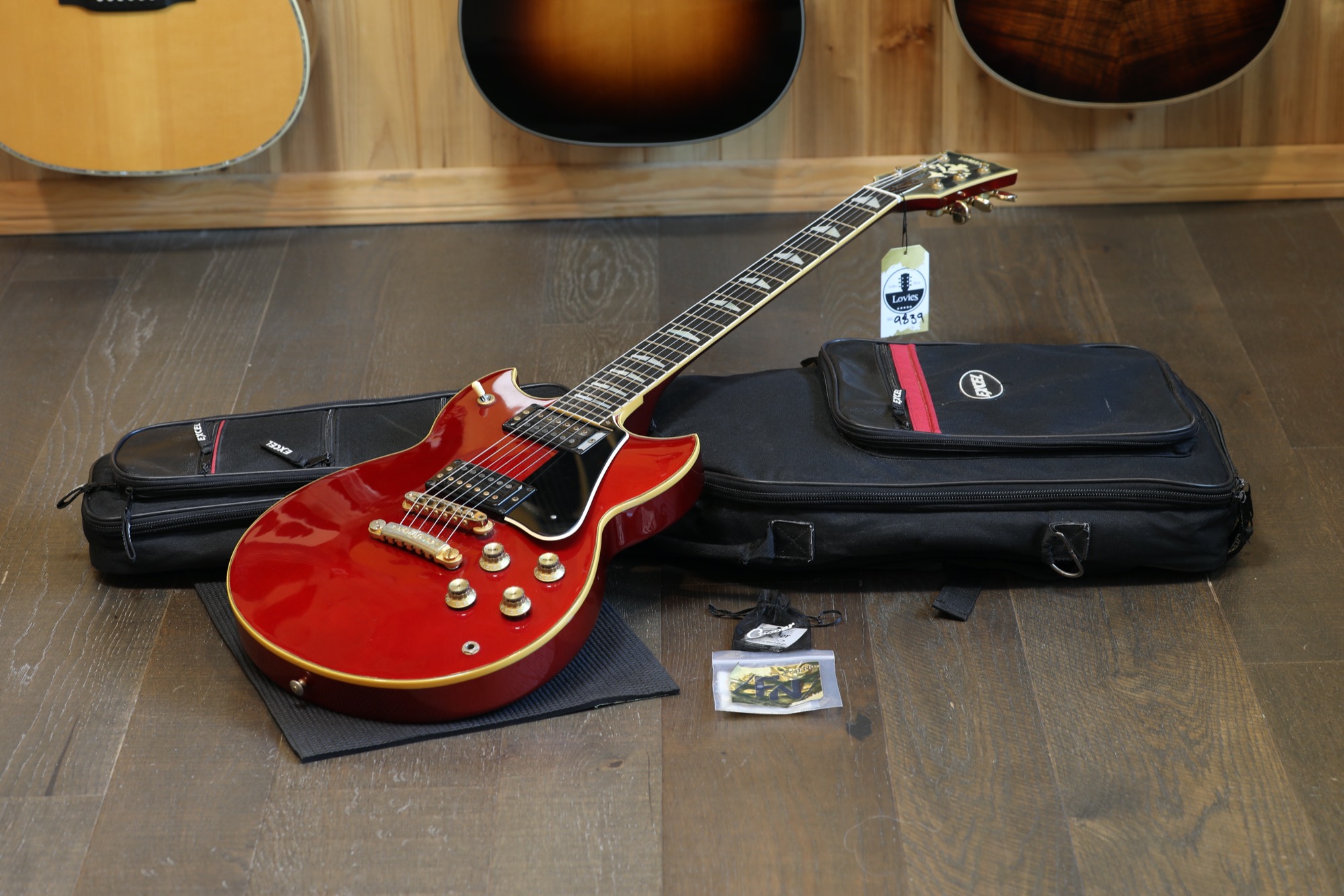 1983 Yamaha SG1000N Electric Guitar Candy Apple Red + GB