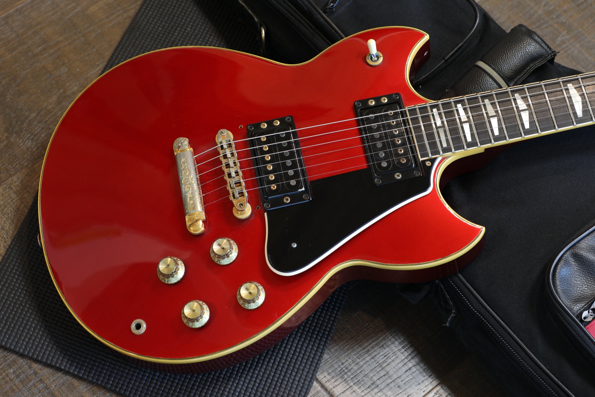 1983 Yamaha SG1000N Electric Guitar Candy Apple Red + GB | Lovies