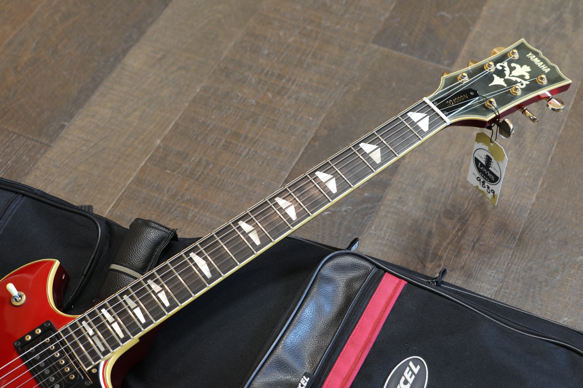 1983 Yamaha SG1000N Electric Guitar Candy Apple Red + GB | Lovies