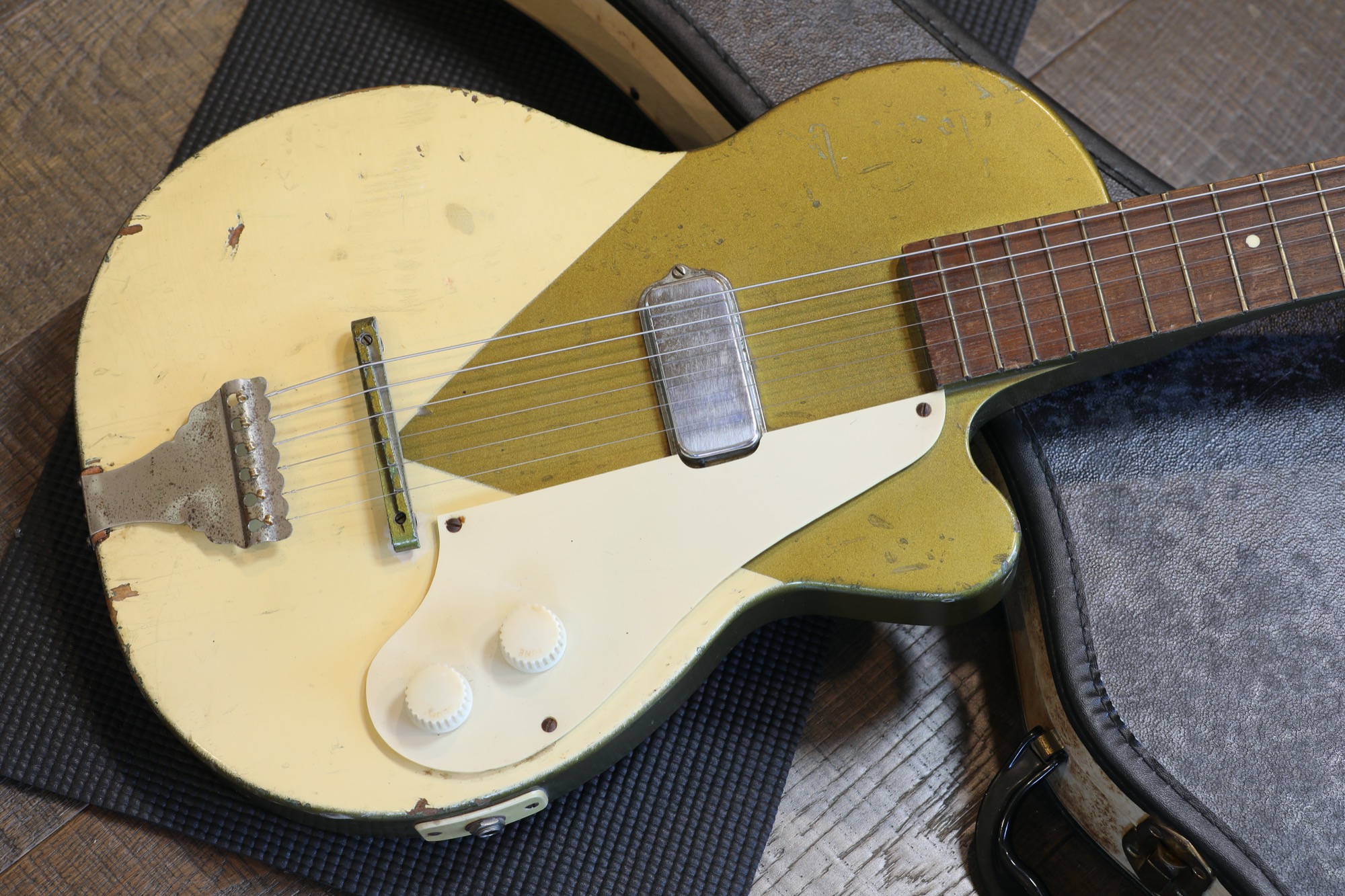 1950's Kay K136 Electric Guitar Gold White + OHSC | eBay