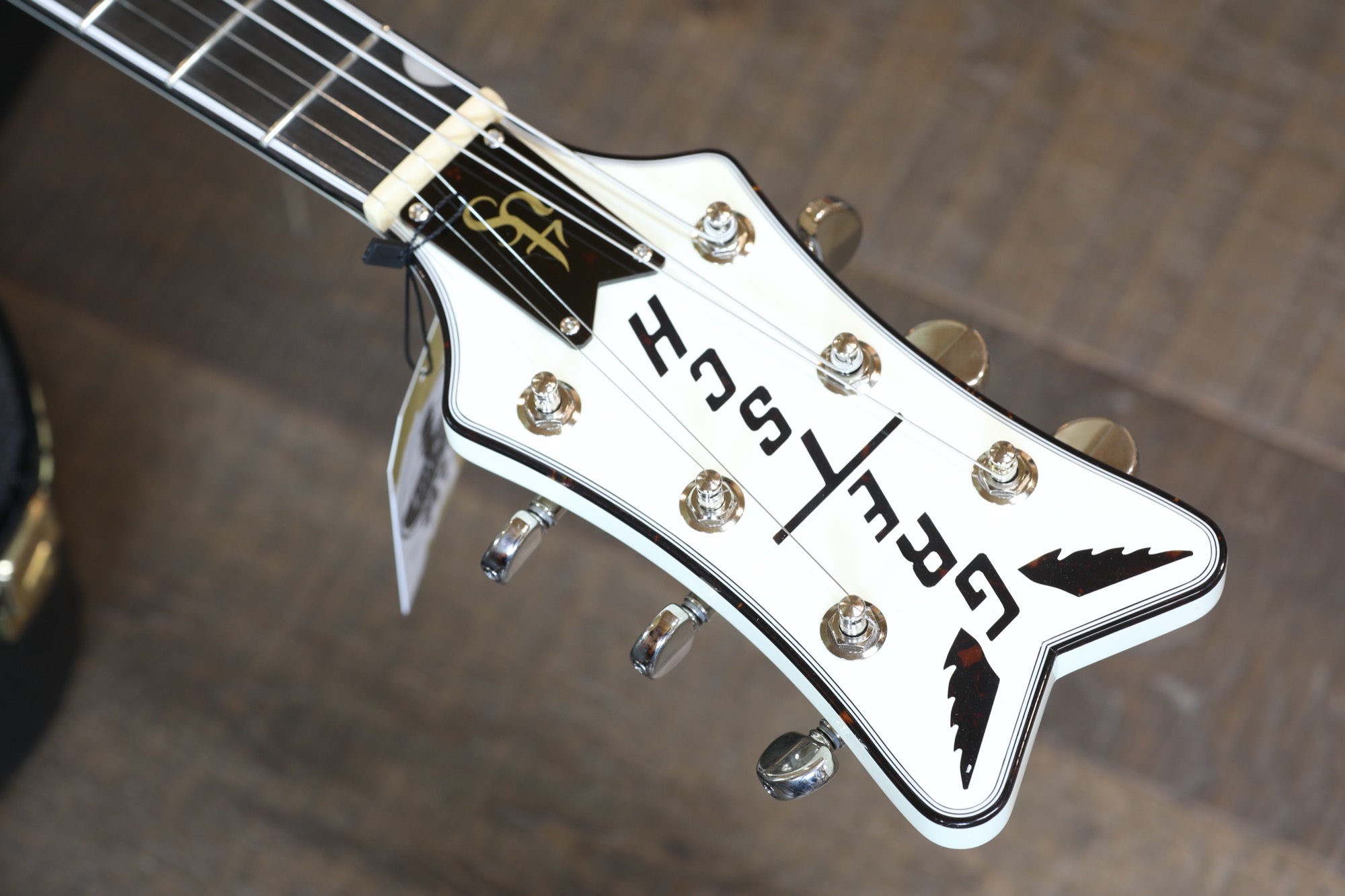 Minty! 2025 Gretsch G6636TDC Richard Fortus Signature White Falcon